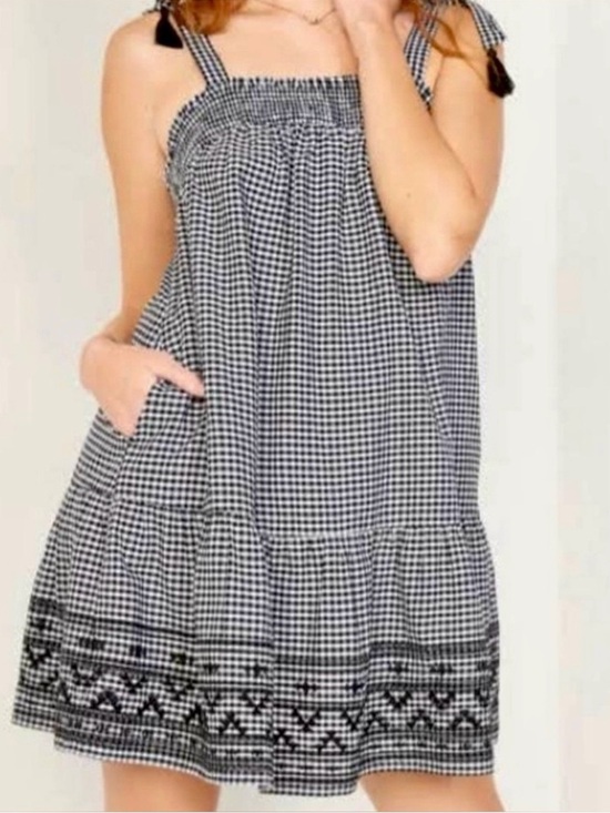 Old Navy Dresses & Skirts - OLD NAVY Smocked Tiered Black White Gingham Plaid Mini Dress w Pockets & Tassels